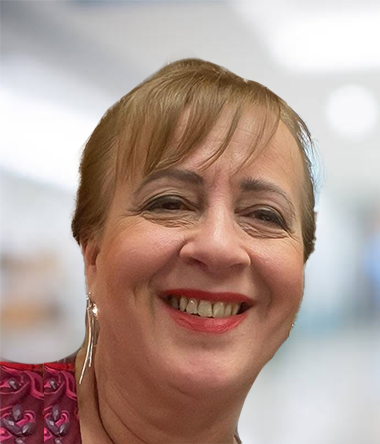 Ollári Éva